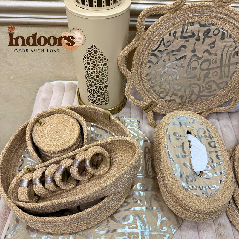 علبة مناديل خط عربي